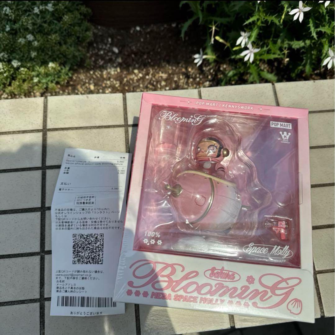 MEGA SPACE MOLLY 100% Blooming Sakura 4個