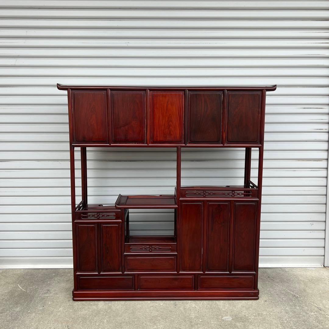 高級材・花梨（カリン）製】 美しい彫刻の和風茶棚・飾り棚　1947年製