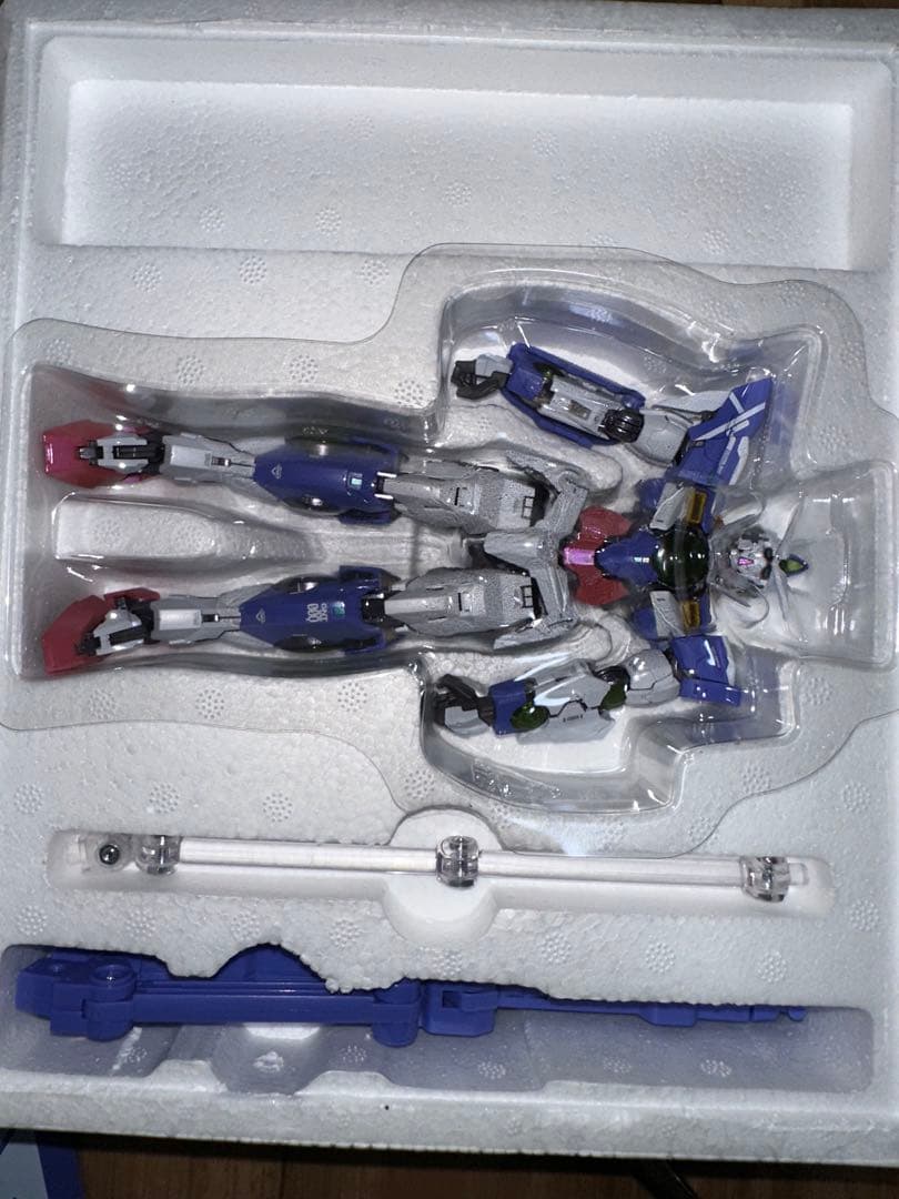 メタルビルド　ダブルオークアンタフルセイバー　＋オプション×3セット