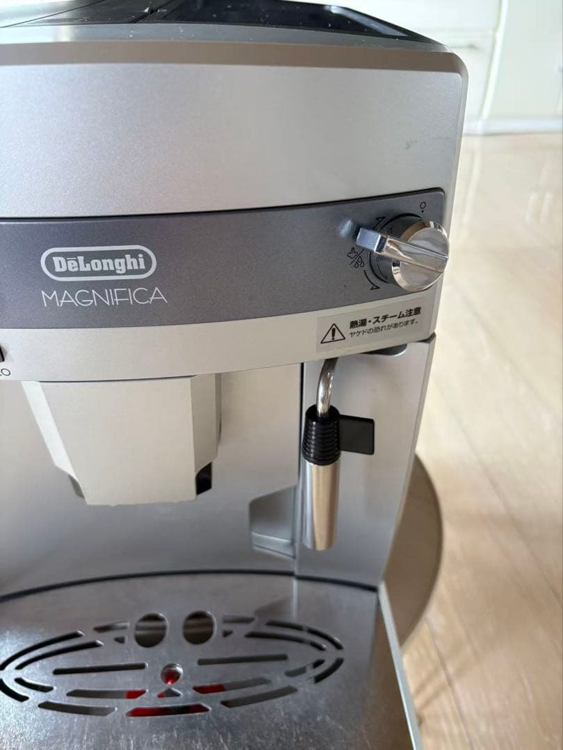 デロンギ ESAM03110 全自動コーヒーメーカー マグニフィカ（ジャンク）