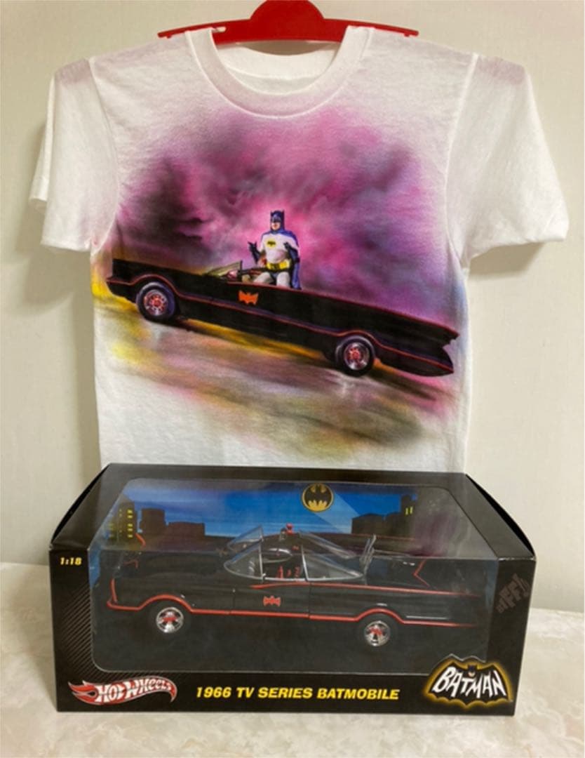 ホットウィール BATMOBILE & エアブラシハンドペイントキッズ用Tシャツ