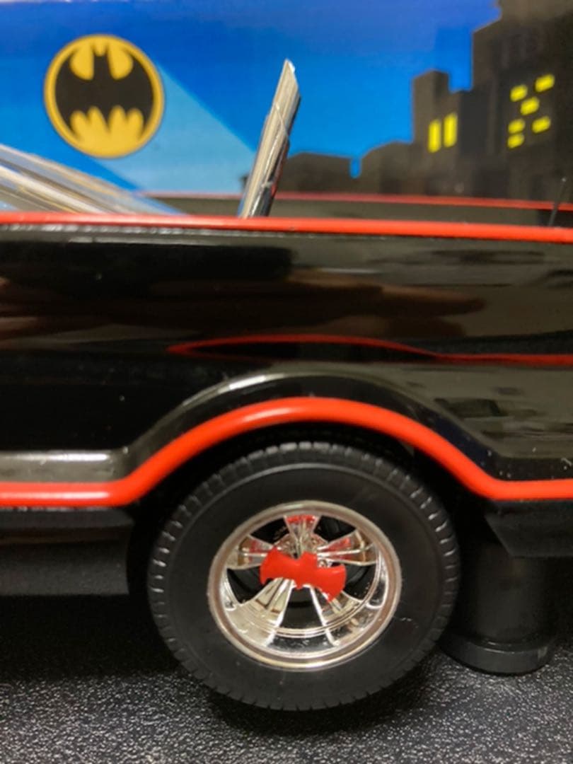 ホットウィール BATMOBILE & エアブラシハンドペイントキッズ用Tシャツ