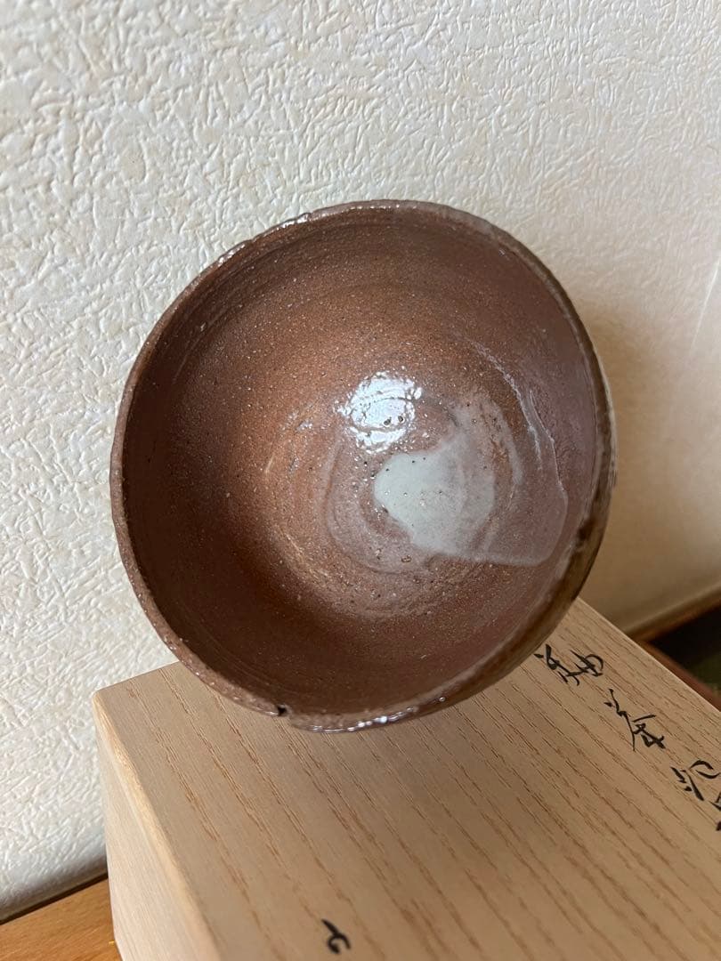 金重巌　灰釉茶碗