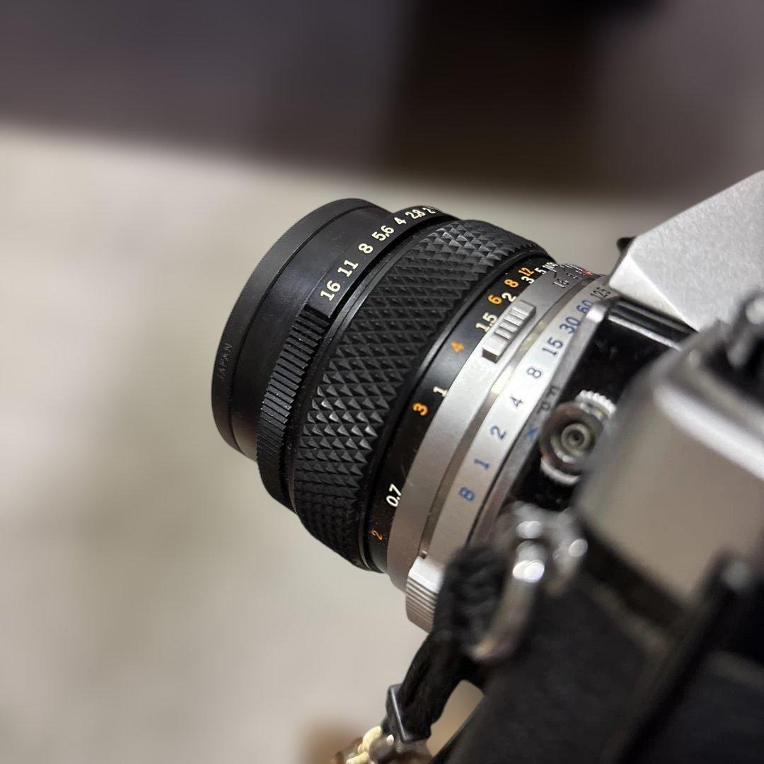 OLYMPUS OM-1 一眼レフカメラ　望遠とシャッター付き
