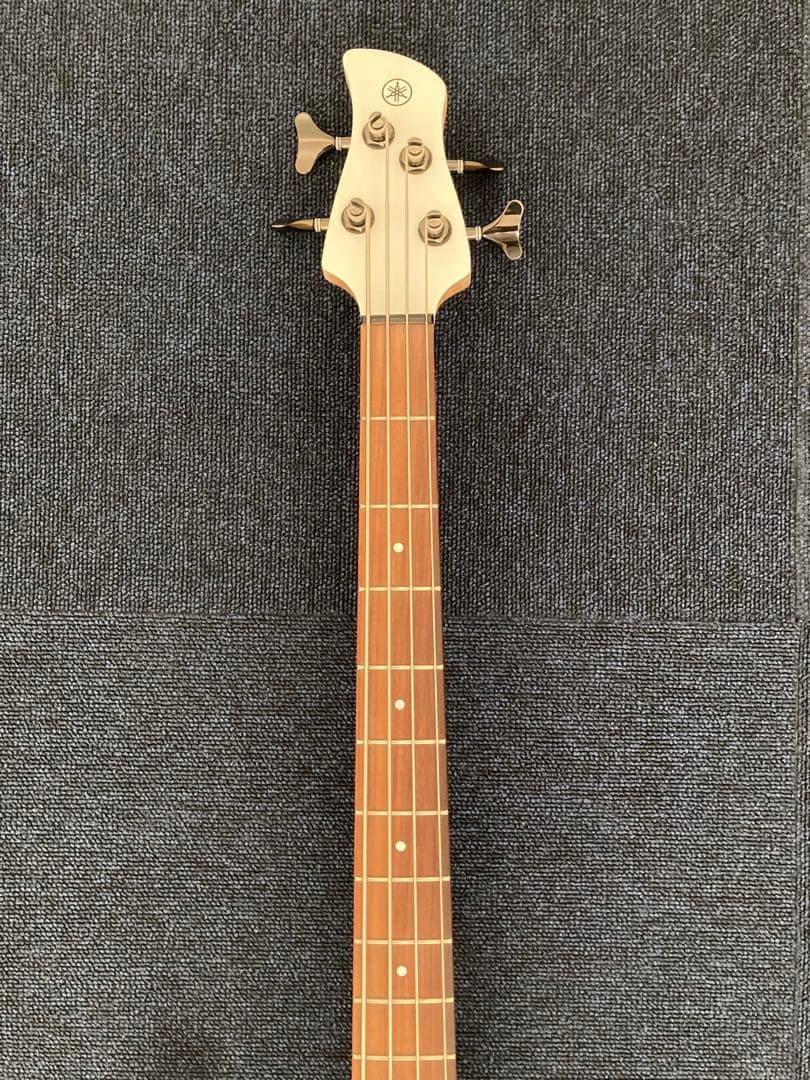 YAMAHA TRBX304 ヤマハ エレキベース