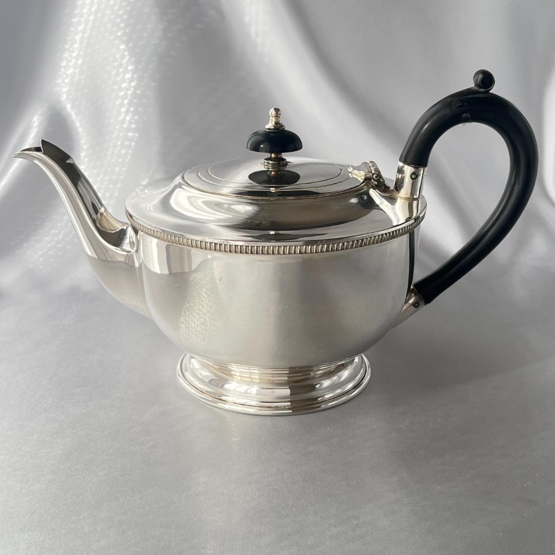 【 Garrard & Co. 】 アールデコ ティーポット【シルバープレート】