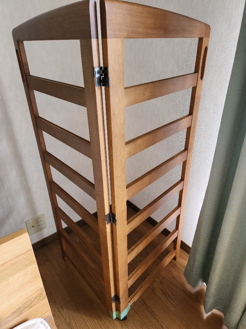 カリモク★パーテーション★間仕切り★ハンガーラック