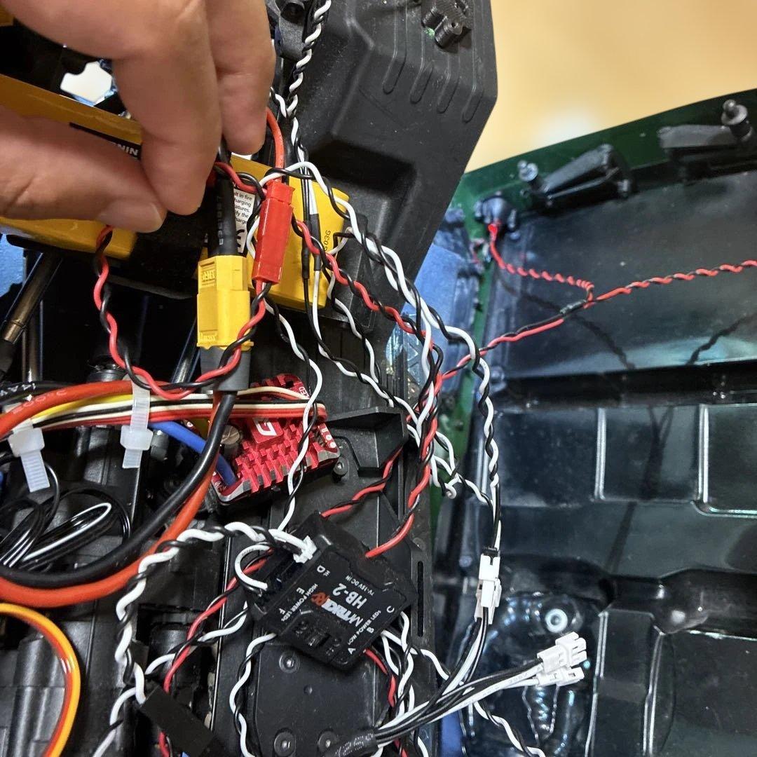 アキシャル scx10 iii ロッククローラー