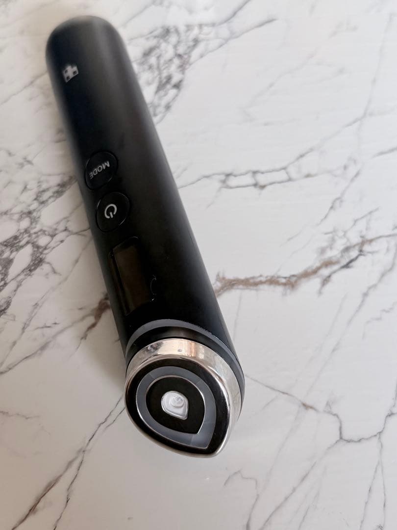 メディキューブ　AGE-Rブースタープロ 美顔器