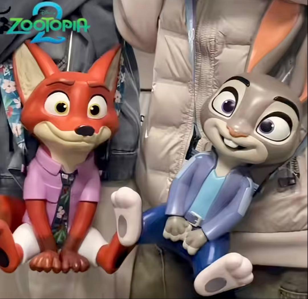 台湾限定　ズートピア2 サイドショルダー付きドリンクカップ　ニック　ジュディ