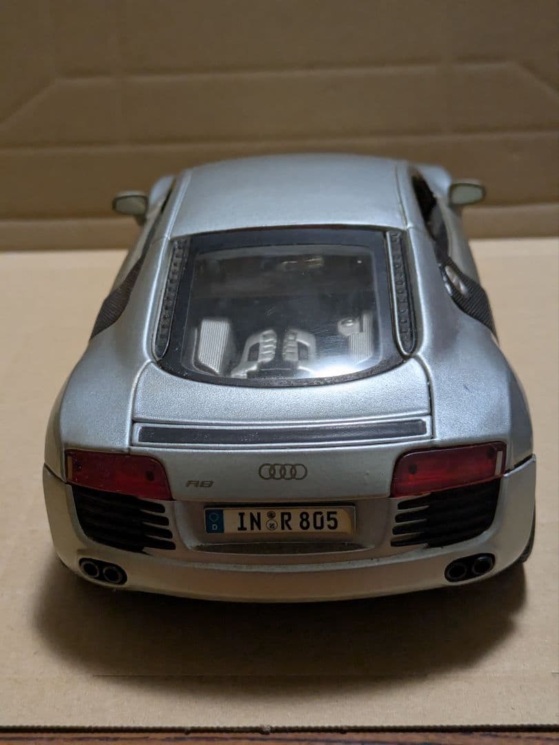 Maisto（マイスト）1/18 アウディ R8