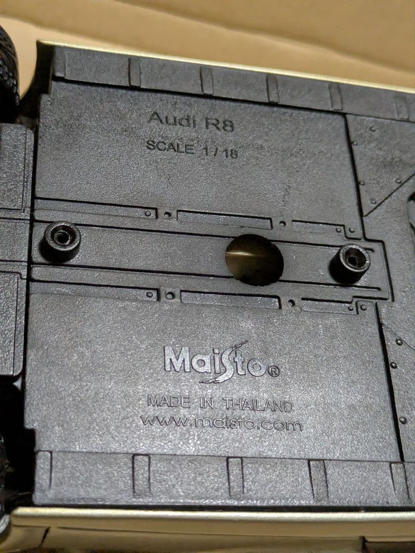 Maisto（マイスト）1/18 アウディ R8