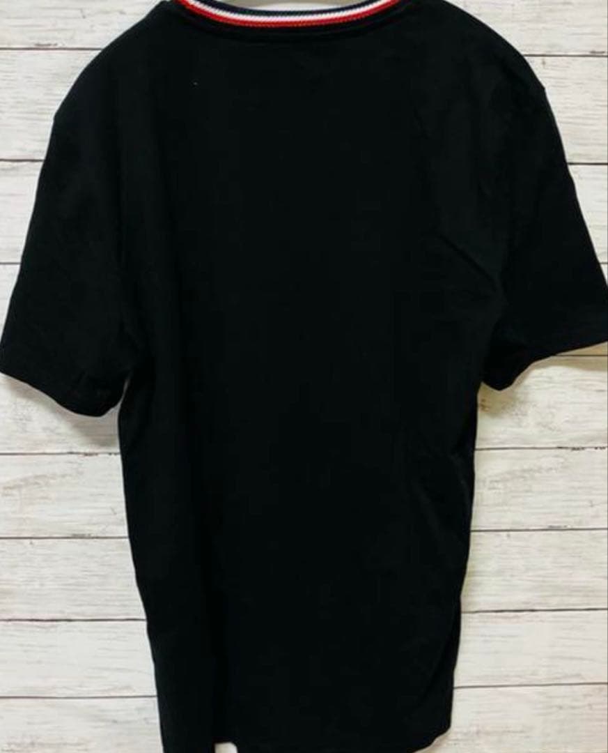 再値下げ　美品　MONCLER ワンポイントロゴ Tシャツ