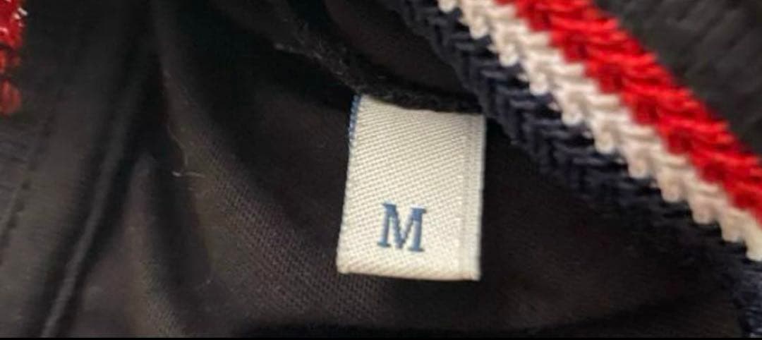 再値下げ　美品　MONCLER ワンポイントロゴ Tシャツ