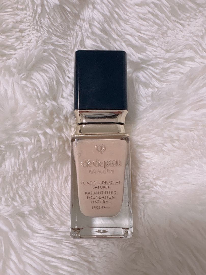 クレ・ド・ポー ボーテ〇タンフリュイドエクラ オークル10