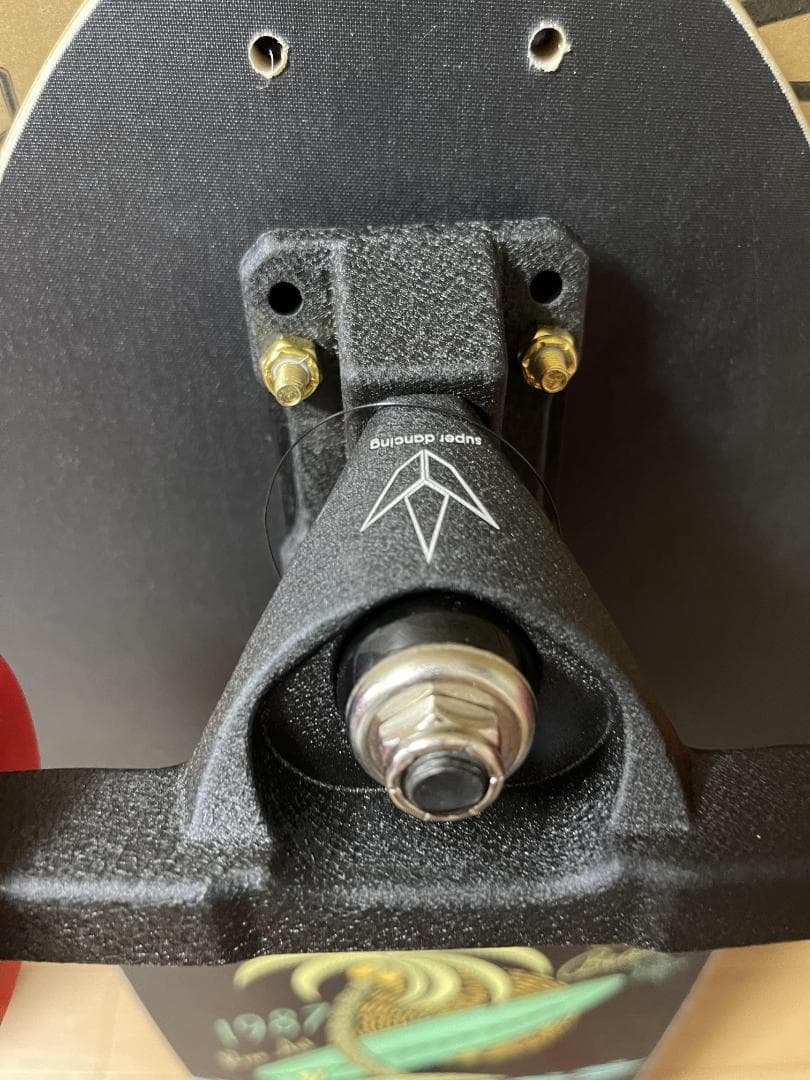 最新作 Rare Ant×Land Carver ランドカーバー サーフスケート