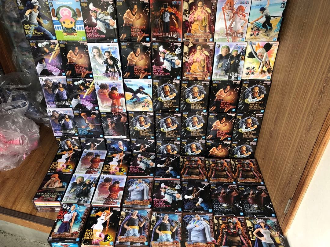 ワンピース　フィギュア　出航　バトレコ　ゾロ　エース　クロコダイル　63個