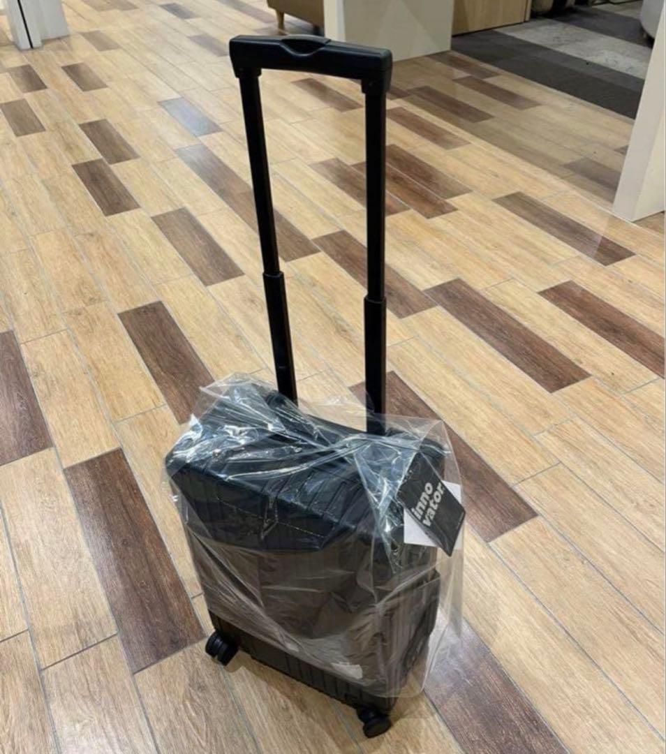 イノベーター 36L アルミスーツケース ステルス(黒） inv1811