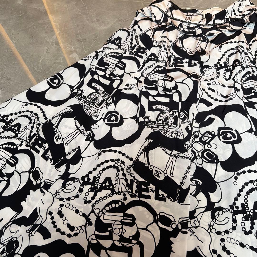 CHANEL フラワープリント フレアスカート