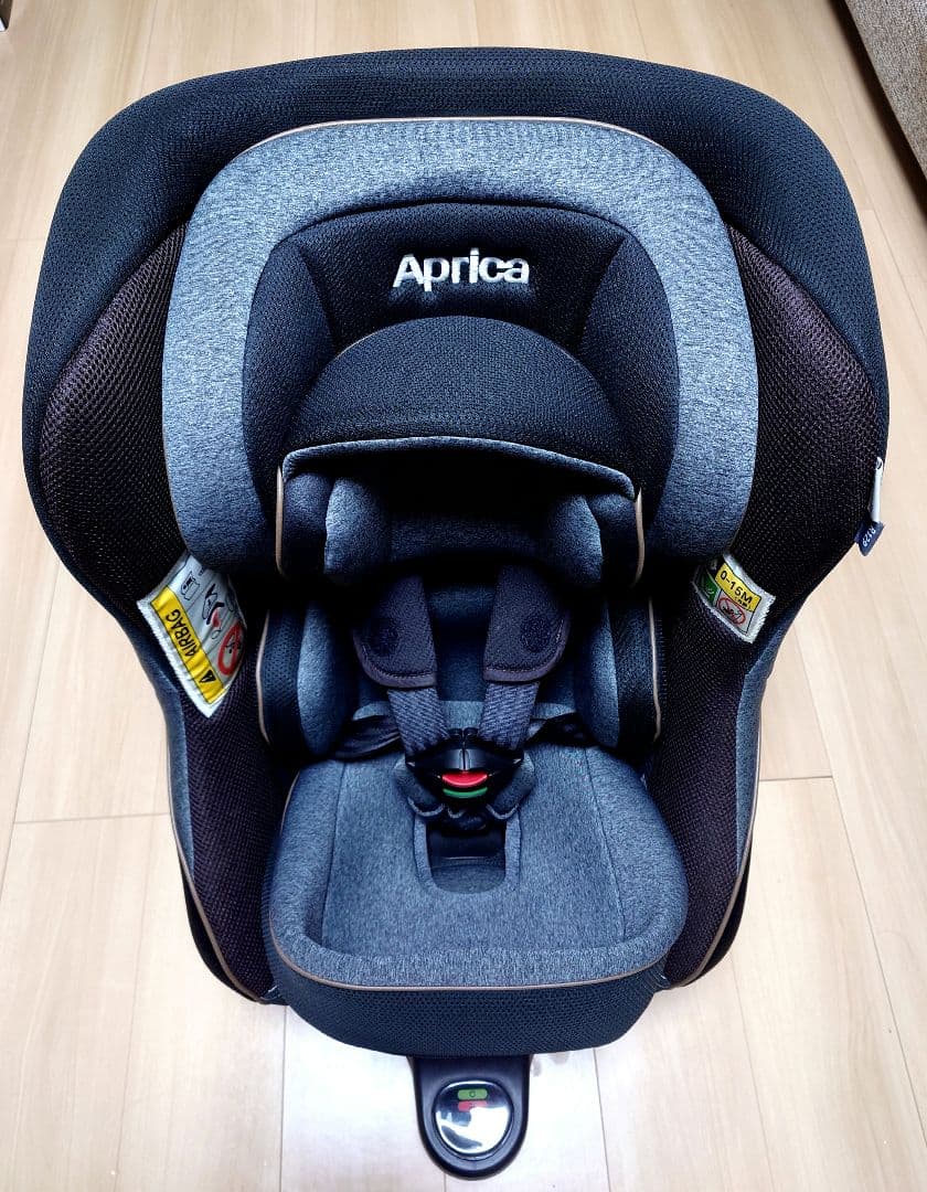 【美品】 アップリカ クルリラ プロテクト ISOFIX チャイルドシート