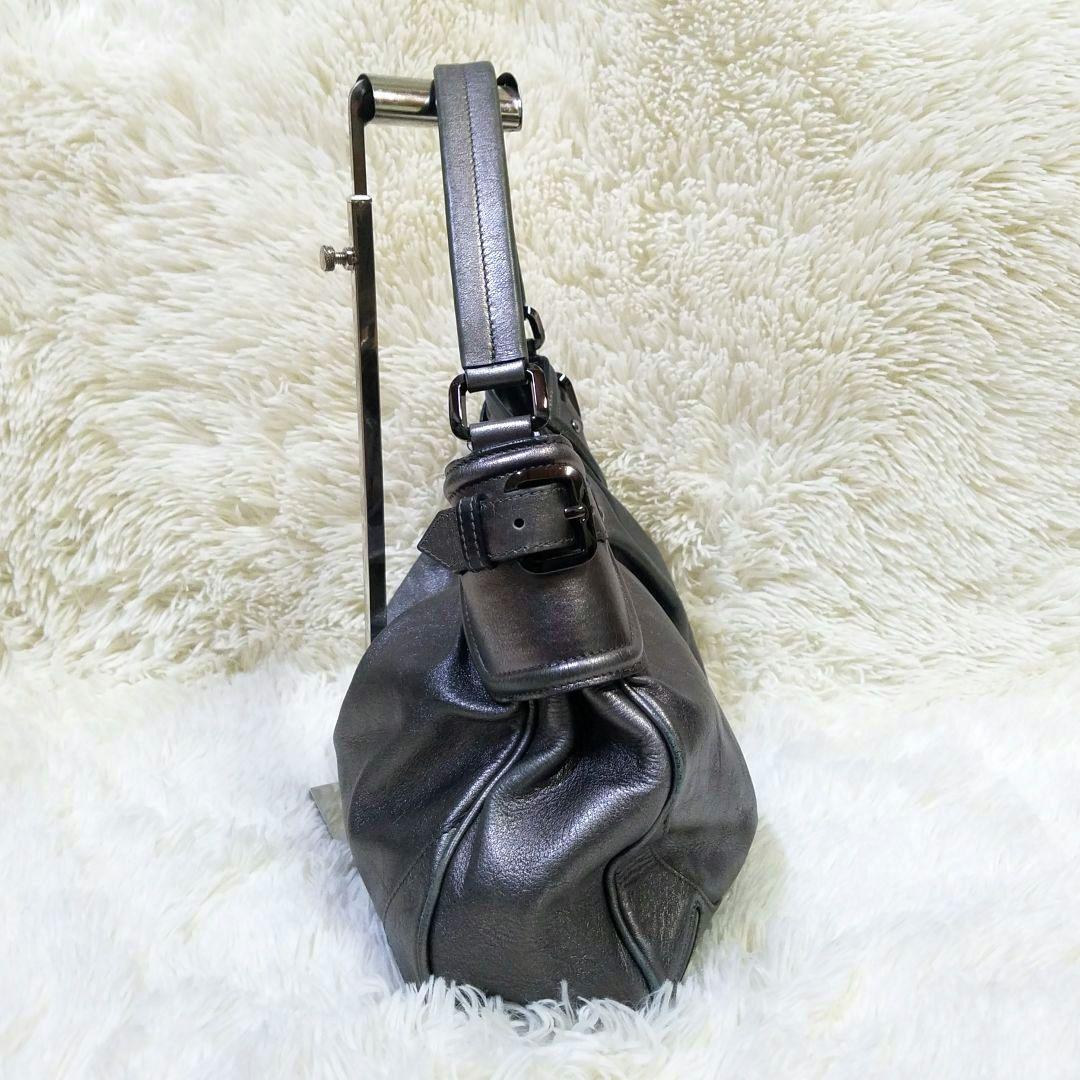 【美品】BURBERRY ワンショルダーバッグ レザー メタリックグレー 肩掛け