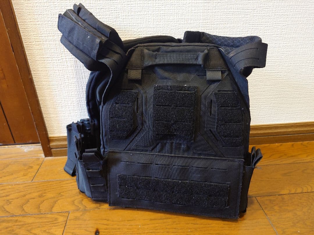 UTA x-wildbee プレートキャリア