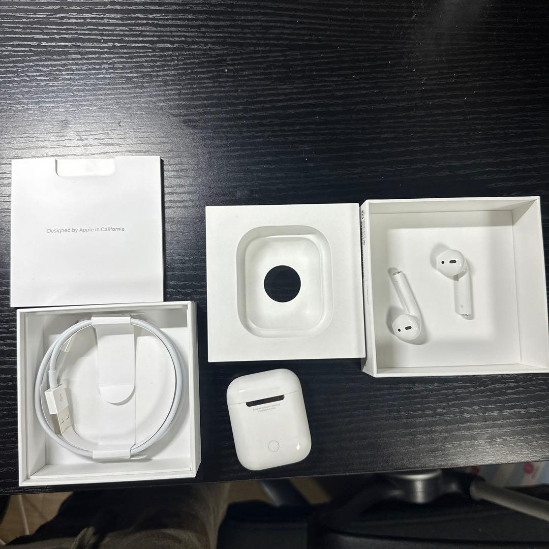 Apple AirPods エアーポッズ 第2世代 with Wireless…