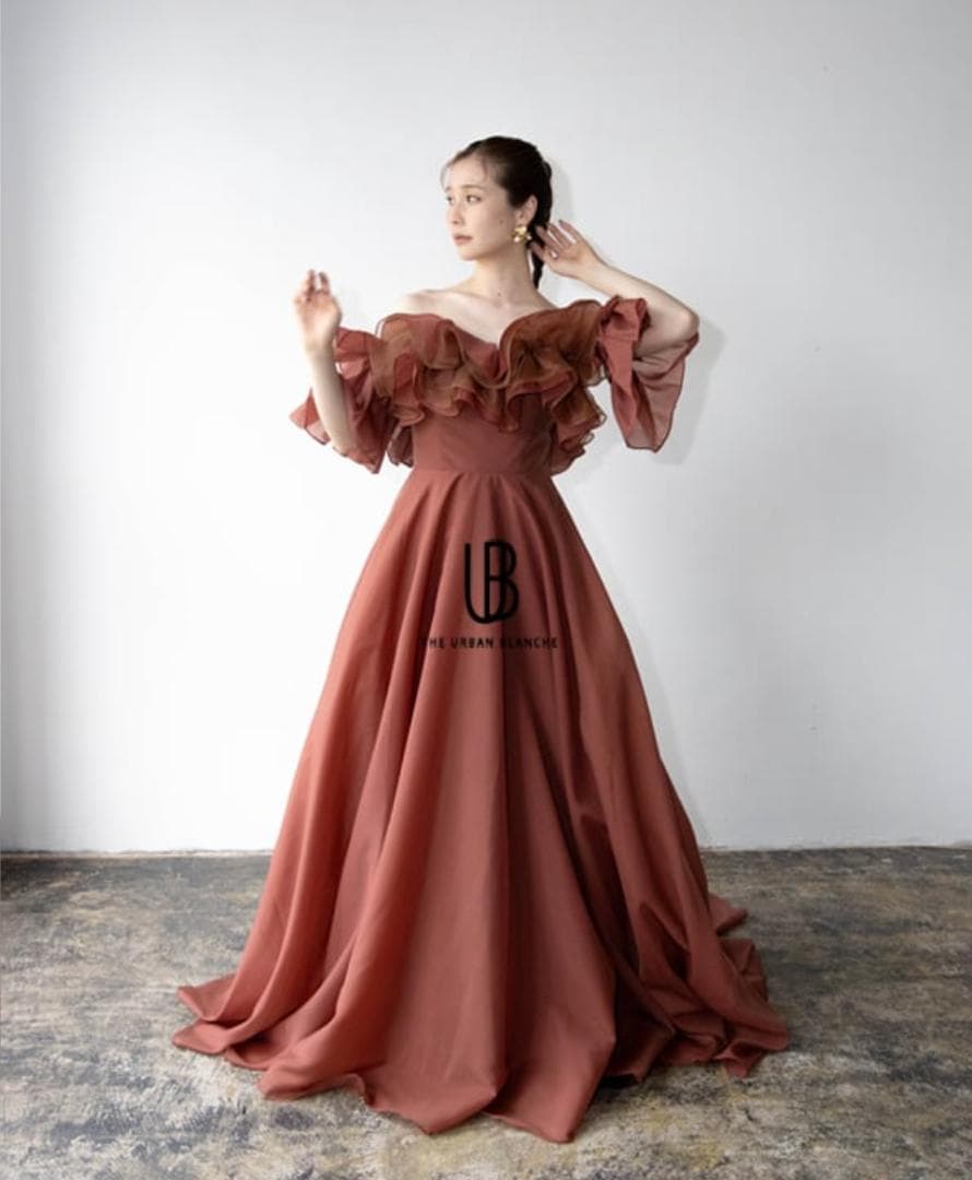 THE URBAN BLANCHE　2WAY　フリル　カラードレス