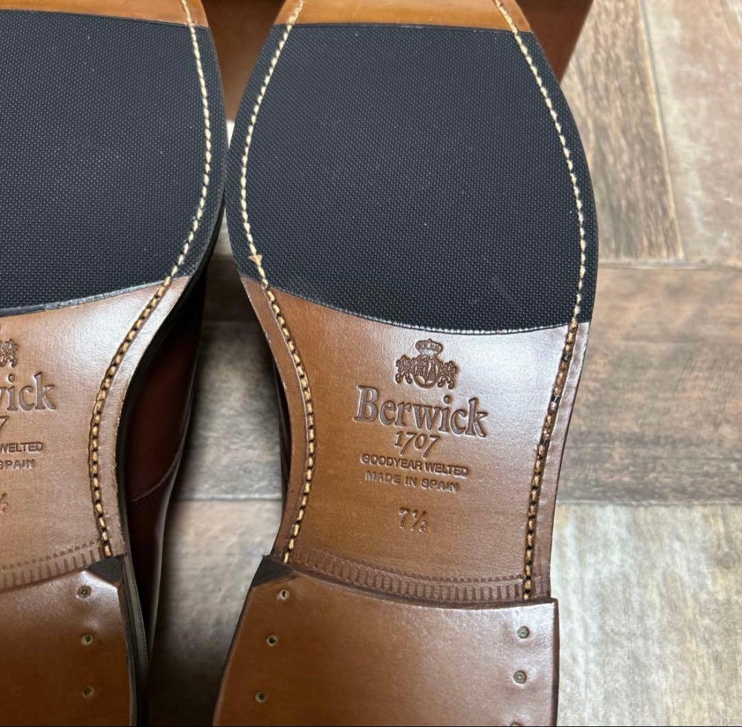 Berwick 1707 ブラウンオックスフォードシューズ
