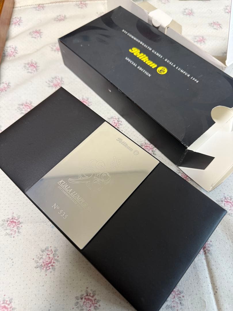 ペリカン万年筆 クアラルンプ—ル、M800