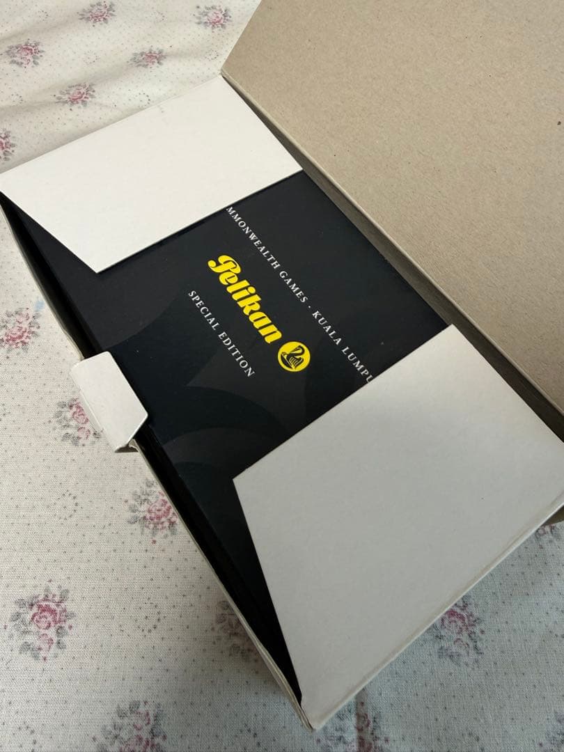 ペリカン万年筆 クアラルンプ—ル、M800