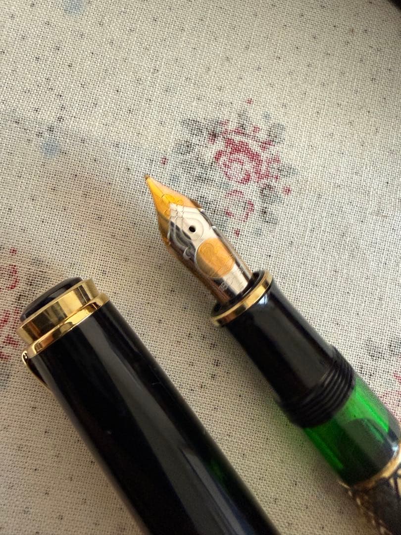 ペリカン万年筆 クアラルンプ—ル、M800