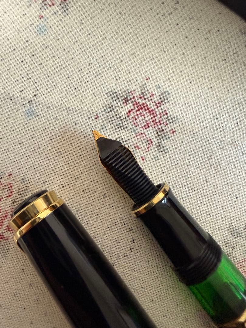 ペリカン万年筆 クアラルンプ—ル、M800