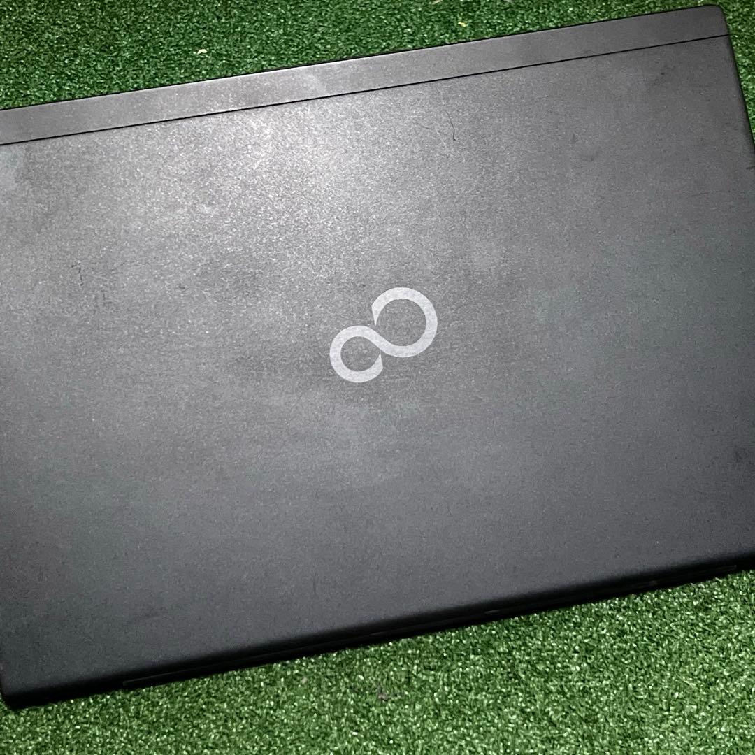 Fujitsu LIFEBOOK U9310　第10世代CPU