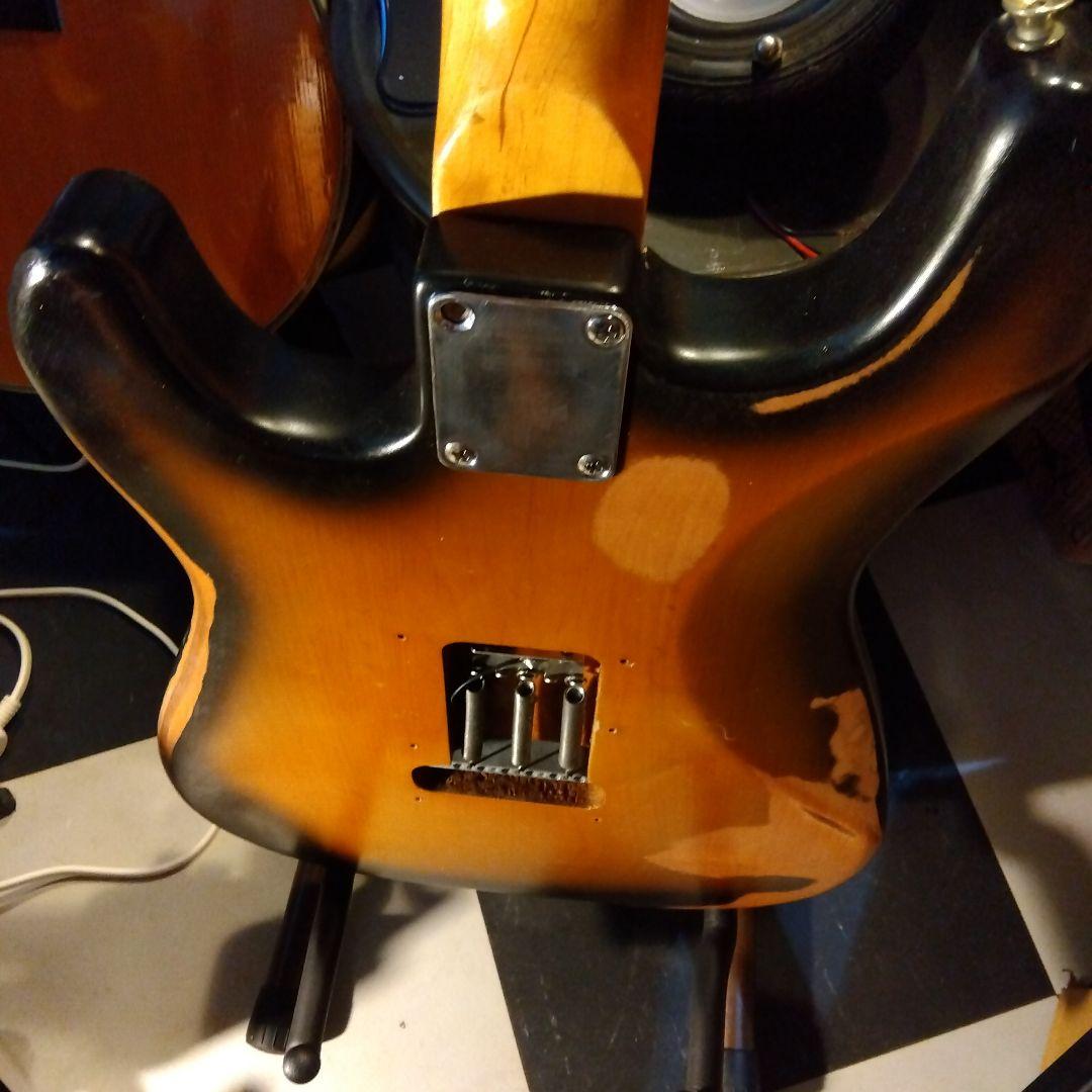 レリックストラトキャスター サンバースト エレキギター …