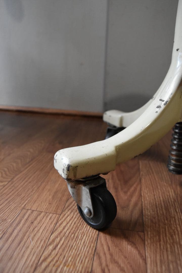 古家具 医療用スツール