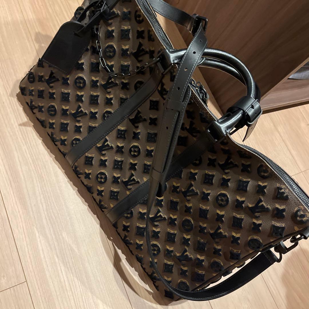 希少、最安値)ルイヴィトン　タフタージュキーポルトリアングル50 M45046