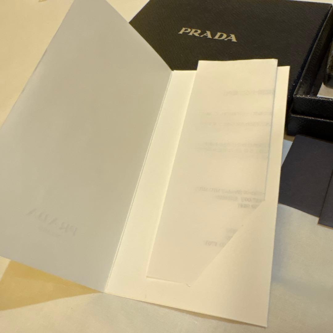 PRADA 二つ折り財布　1M1225
