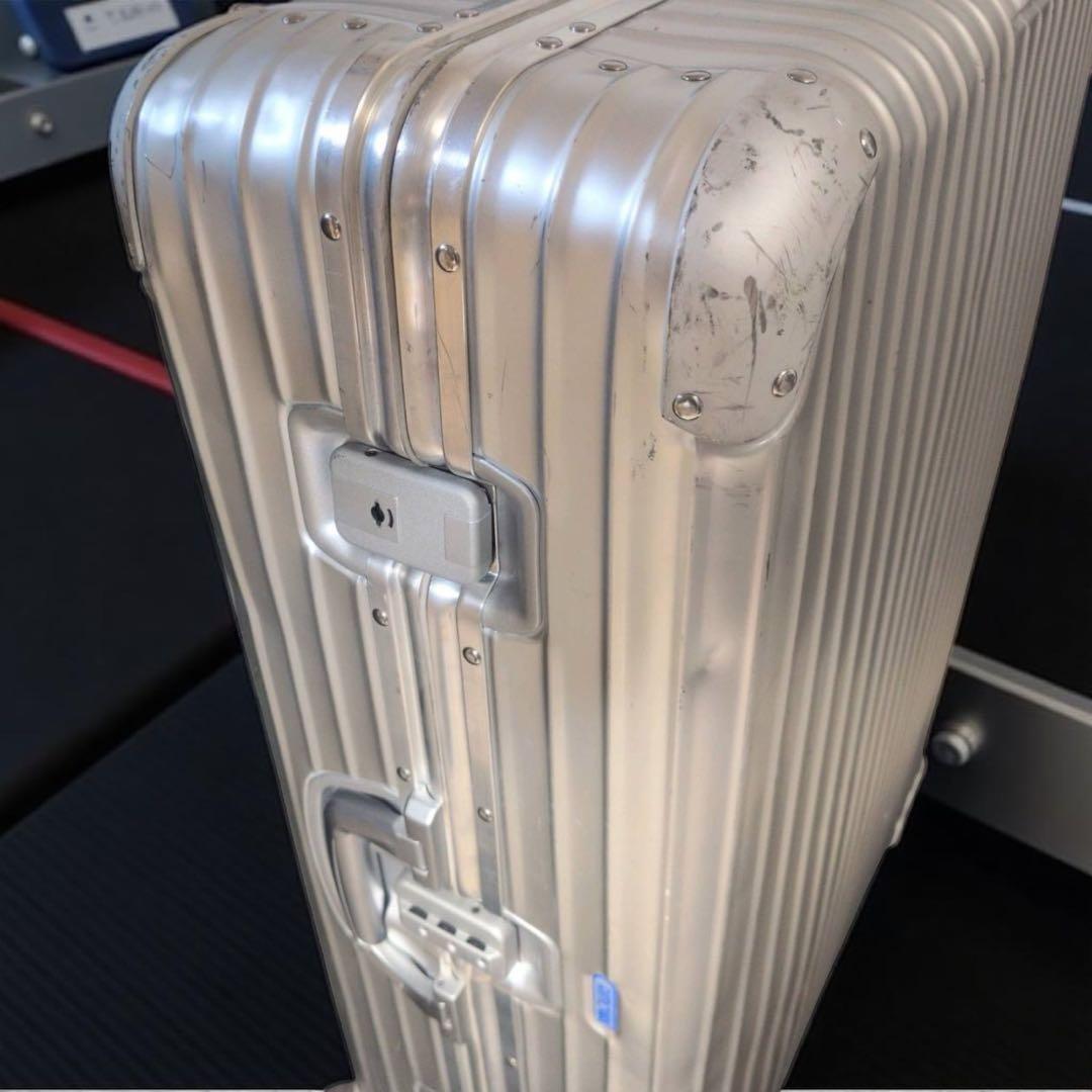 大型 RIMOWA リモワ トパーズ アルミ キャリーケース 旅行 4輪 青ロゴ