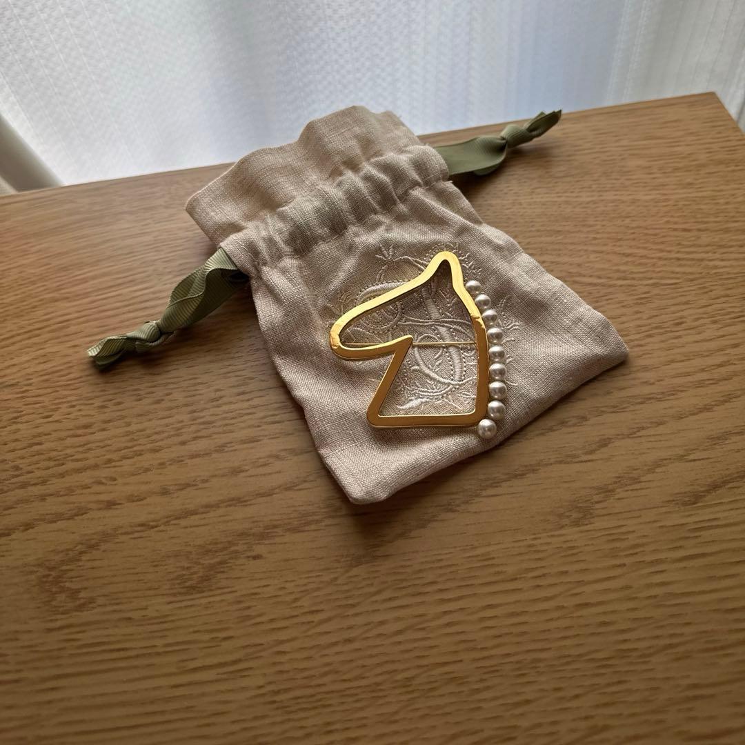 Seventen ホースブローチ　未使用　完売品