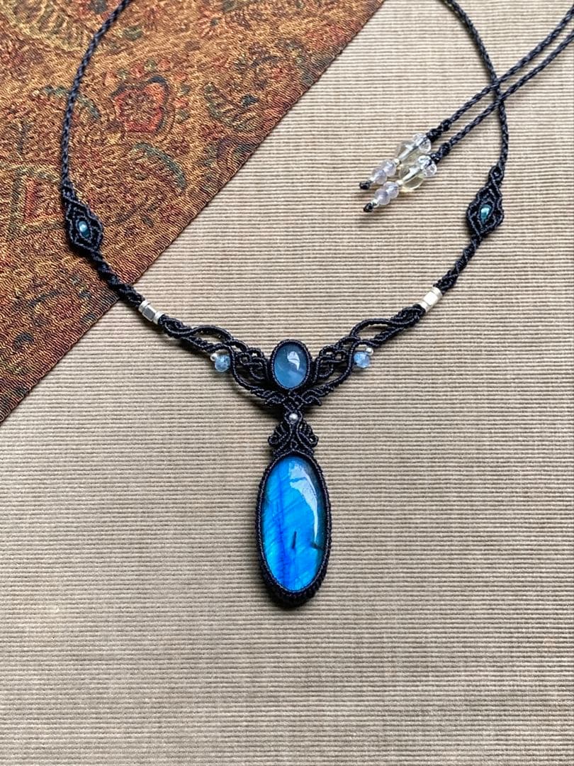 ラブラドライト　アクアマリン　マクラメネックレス