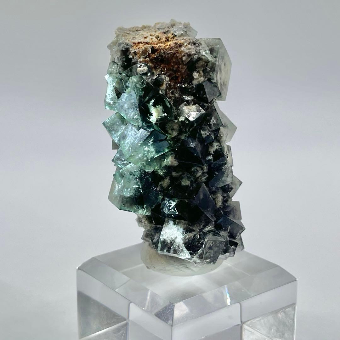 Diana Maria mine Smoky Rabbit Pocket 蛍石