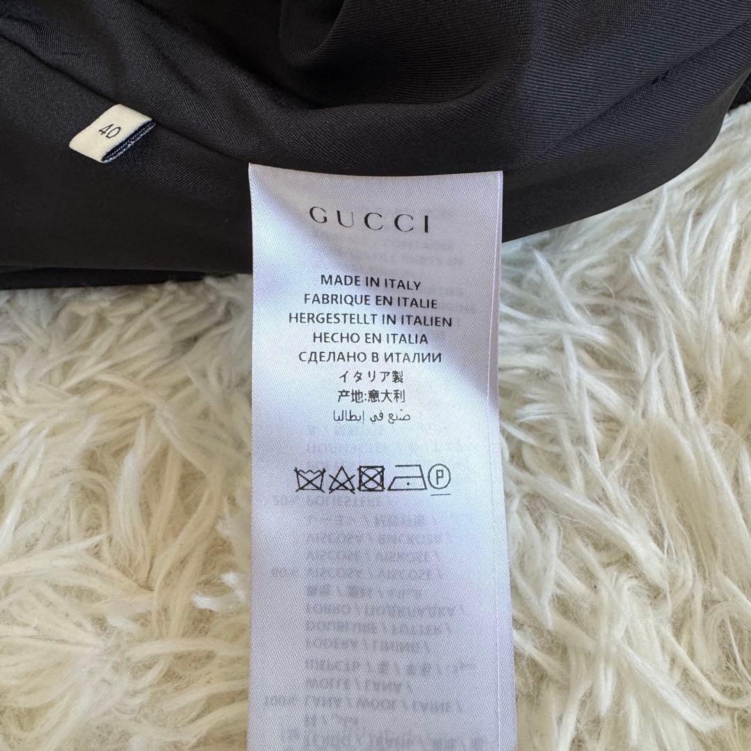 新品タグ付　グッチ　チェスターコート　ブラック　Lサイズ　ロゴボタン