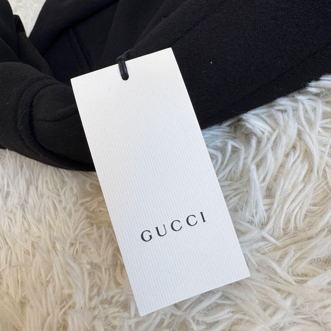 新品タグ付　グッチ　チェスターコート　ブラック　Lサイズ　ロゴボタン