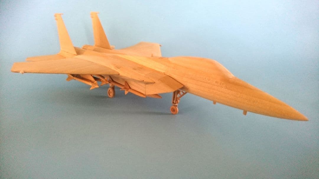 木製飛行機 (戦闘機Ｆ-15Ｊ)