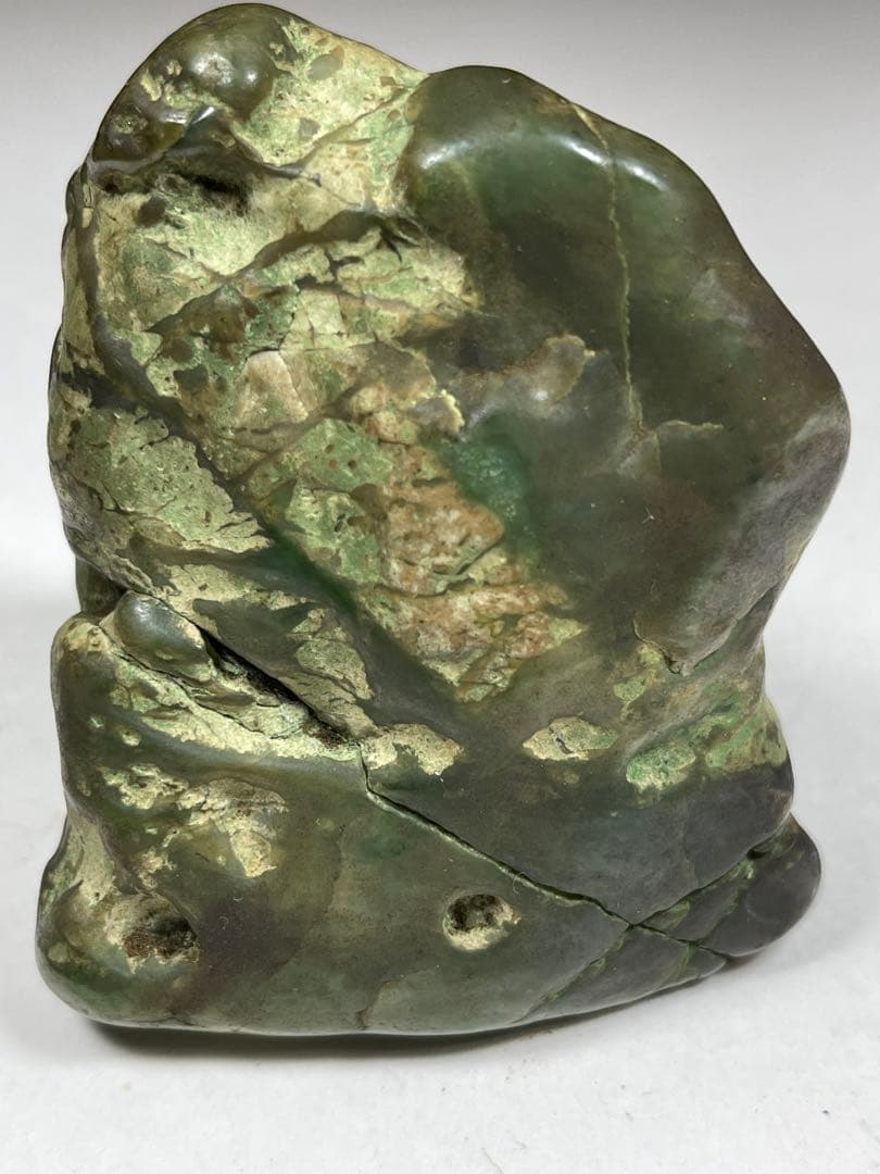 天然翡翠 翡翠原石  鑑賞石 重さ約271g 翡翠原石 送料無料