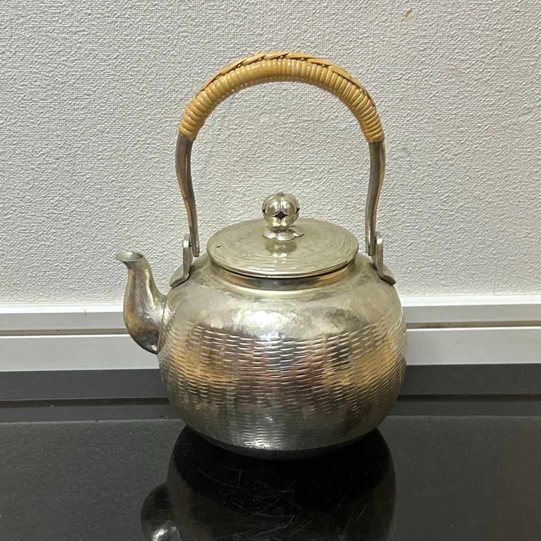 銀瓶（銀色仕上）　茶道具懐石茶箱鵬雲斎坐忘斎淡々斎即中斎七事式水屋棗茶碗水指茶杓