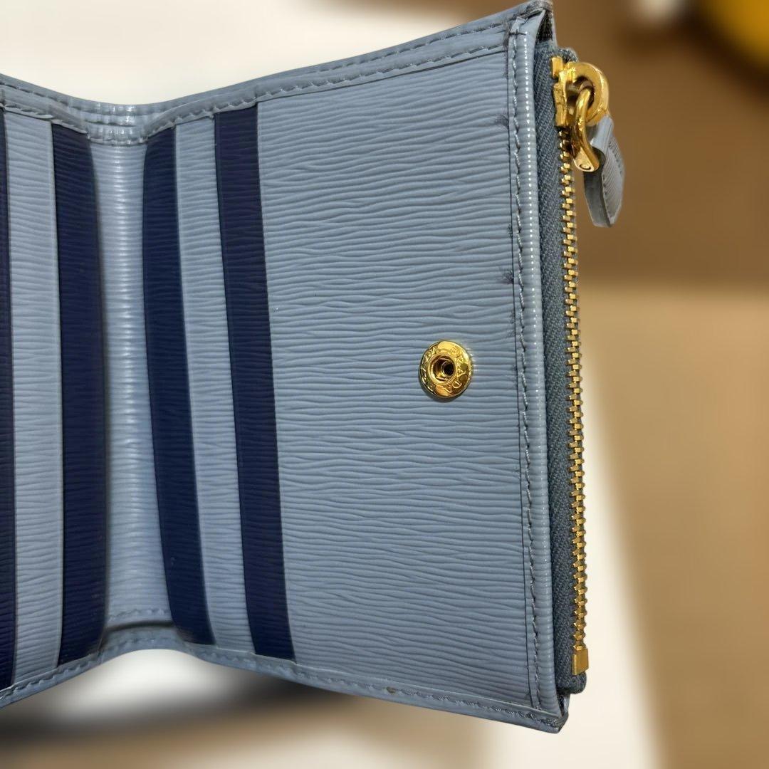 【専用】PRADA 二つ折り財布 ライトブルー
