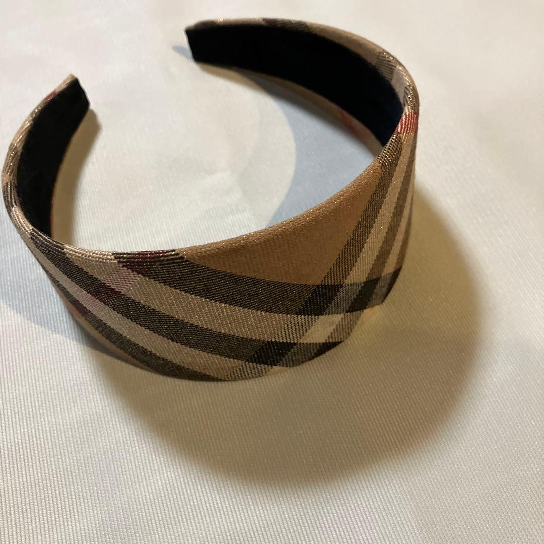 バーバリー　ヘアバンド