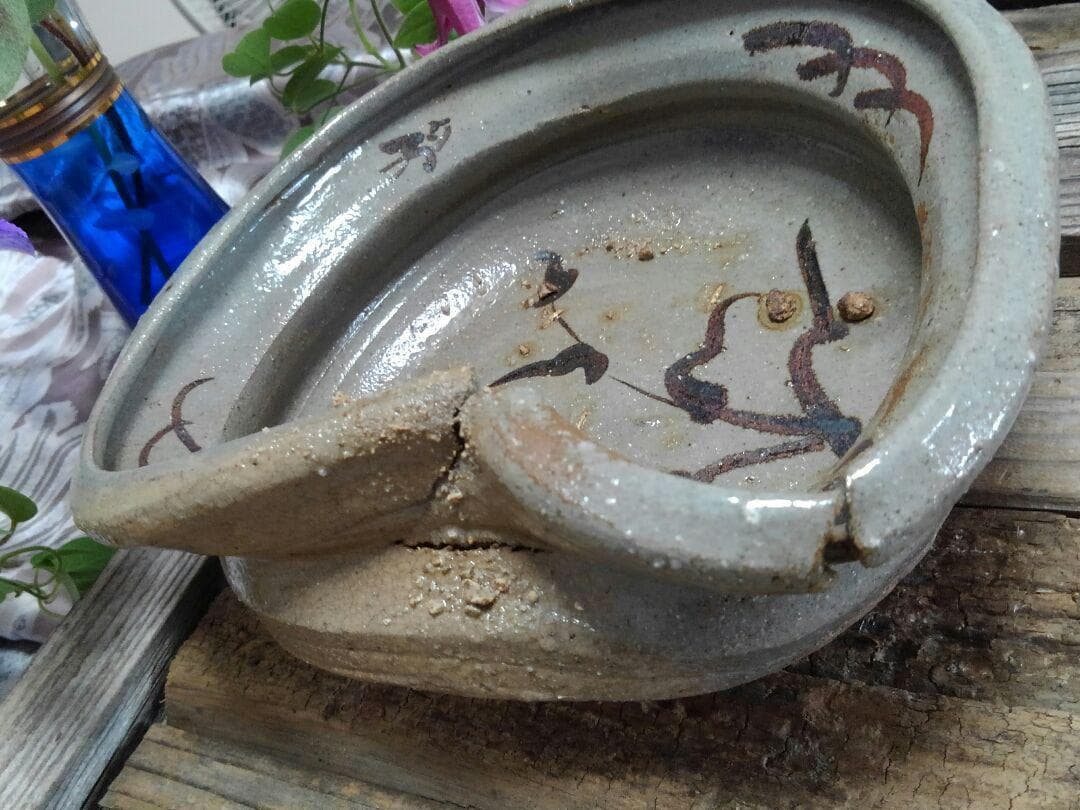 ♥骨董品 　唐津焼　 鉢 　大きく割れています　骨董　古玩